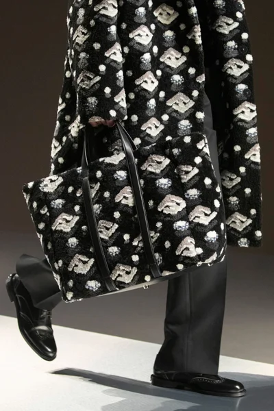 Look 39